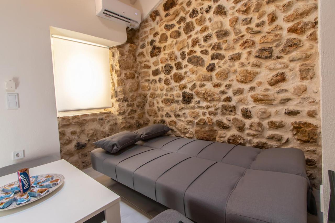 Appartement Stone House à Mantouki Extérieur photo