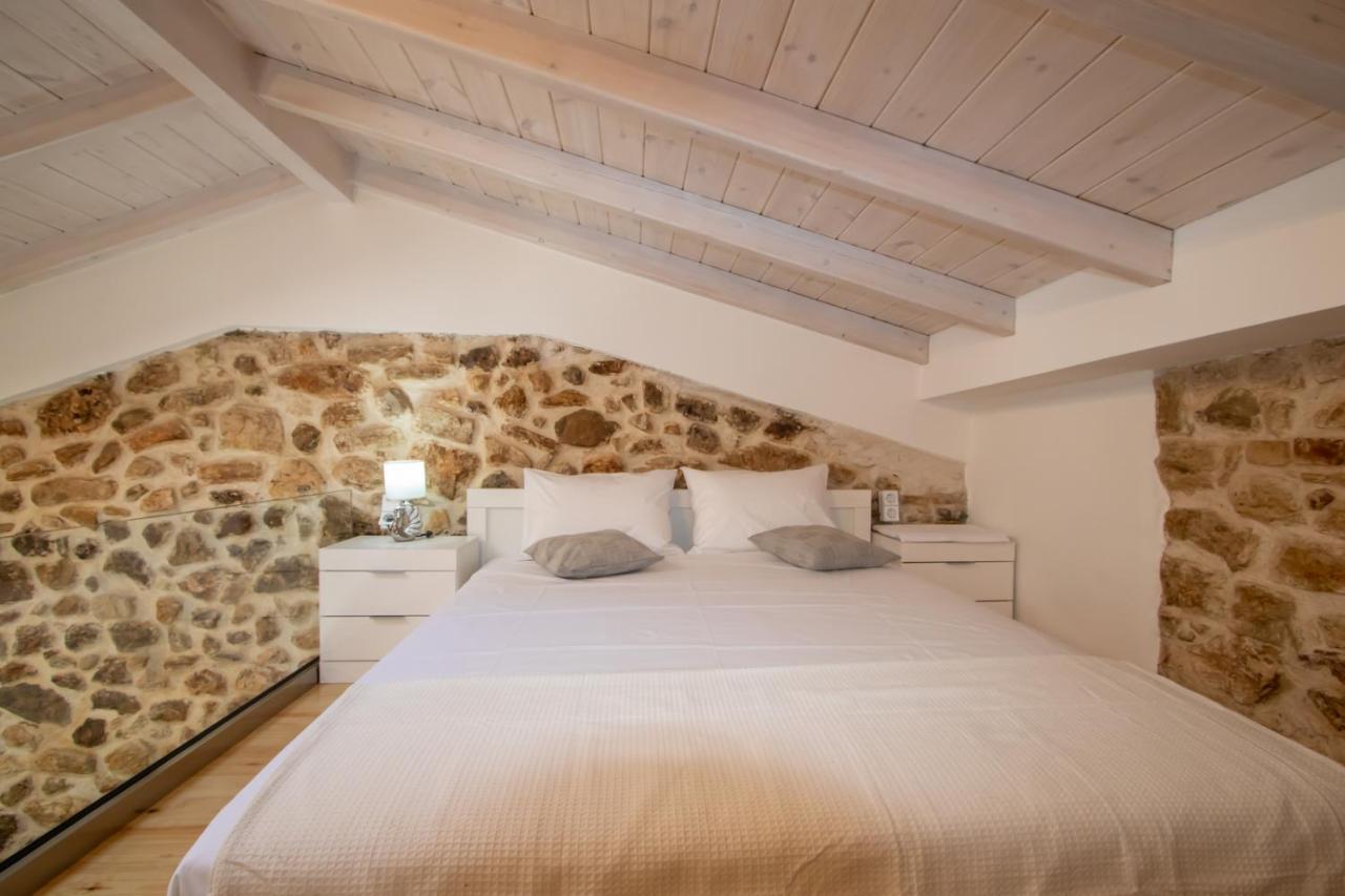 Appartement Stone House à Mantouki Extérieur photo