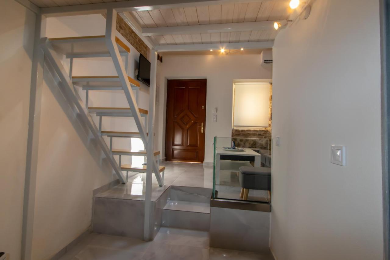 Appartement Stone House à Mantouki Extérieur photo