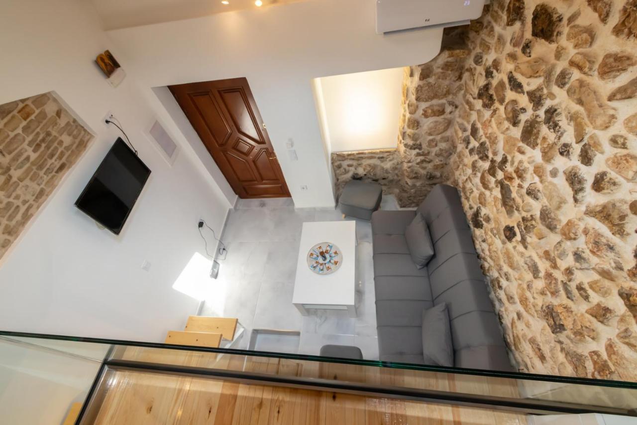 Appartement Stone House à Mantouki Extérieur photo